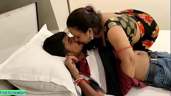 पैसे के लिए कमबख्त भारतीय बंगाली पत्नी! गर्म भाभी सेक्स ताज़ा क्लिप्स देखें