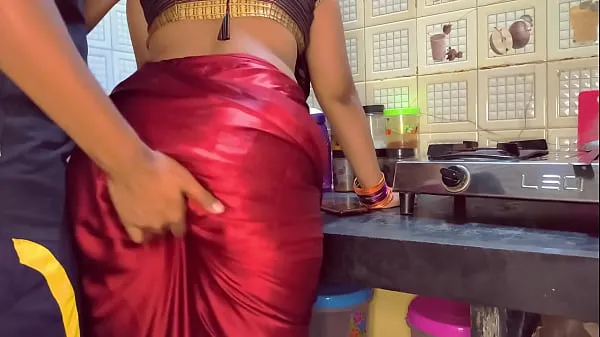 دیکھیں Part 2. Indian hot StepMom got caught by stepson while taking to her boyfriend تازہ تراشے