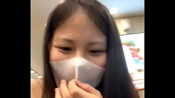 Watch Vietnamese girls call selfie videos with boyfriends in Vincom mall fresh Clips