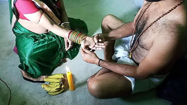 Bekijk Hypocrite Tantrik baba fucks his devotee after worship! Hindi dirty talk nieuwe clips