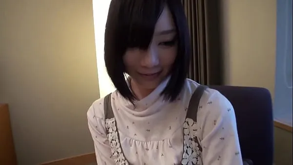 Tonton Unleashing the rare sex footage of super-popular porn star Airi Suzumura before her full-fledged debut! Her face with a hint of innocence and her first reaction. Her transparency has been exceptional since then Klip baharu