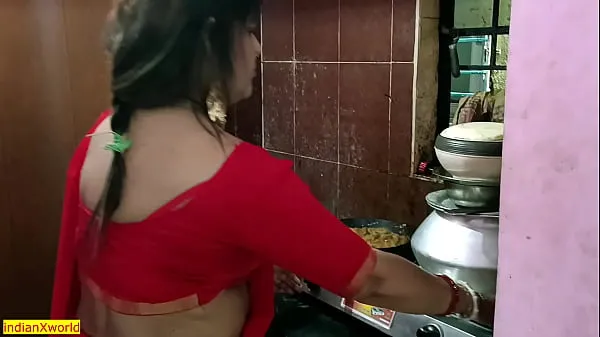 Se Indian Hot Stepmom Sex with stepson! Homemade viral sex friske klip