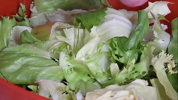 Watch Preparing a yummy piss salad fresh Clips