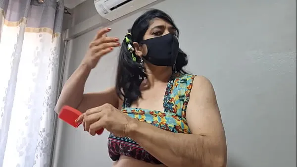 Tonton Desi girl on Webcam licking her pussy Klip baharu