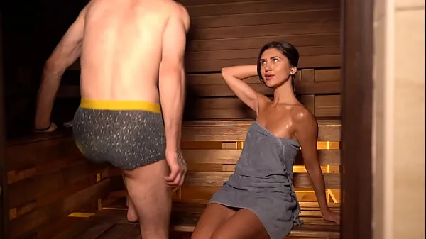 Assista a It was already hot in the bathhouse, but then a stranger came in clipes recentes