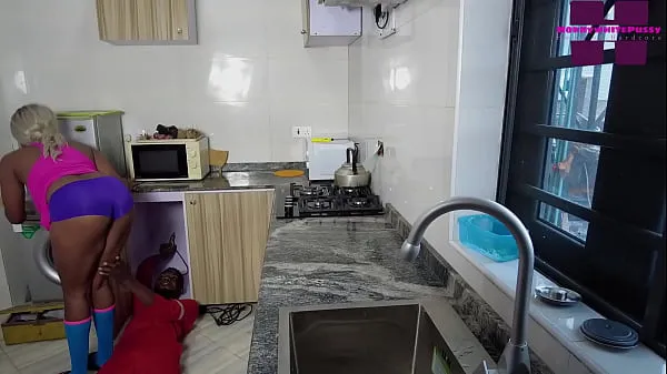 Tonton I GOT THE BEST TIME FIXING MY BIG ASS NEIGHBORS MICROWAVE AND HORNY PUSSY. PLEASE SUBSCRIBE RED FOR MORE Klip baru