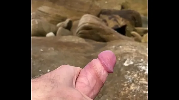 Oglejte si Big Aussie cock at werrong nude beach sveže posnetke