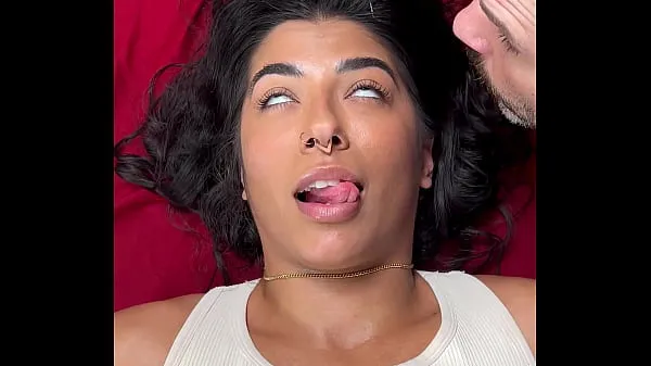 Se Arab Pornstar Jasmine Sherni Getting Fucked During Massage ferske klipp