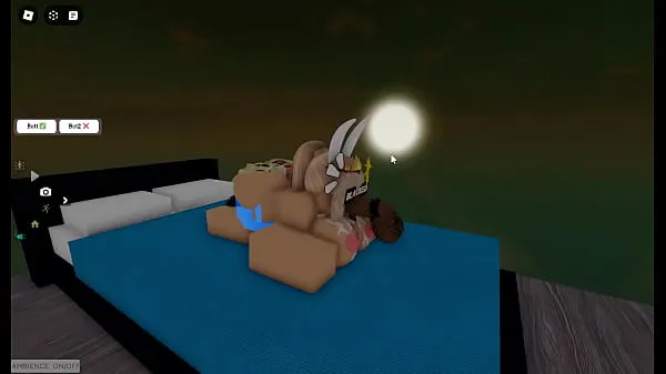 Assista a Blonde roblox bunny girl gets passed around by BBC clipes recentes